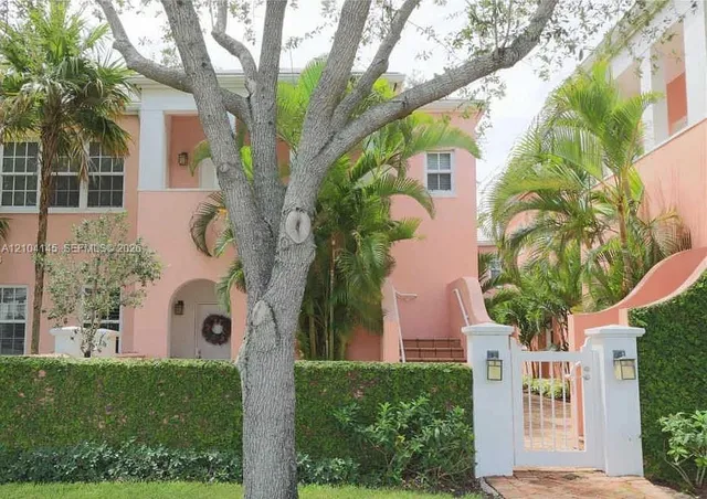 2-bedroom home at 578 Loretto Avenue #5, Coral Gables