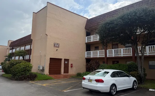 1-bedroom home at 9350 Sunrise Lakes Boulevard #201, Sunrise