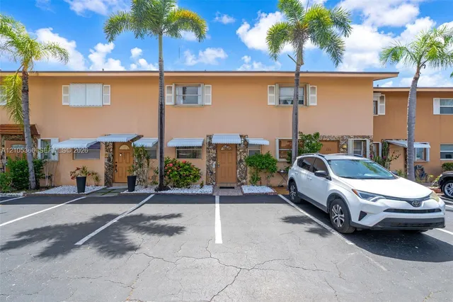 2-bedroom home at 450 SE 7th Street #261, Dania Beach
