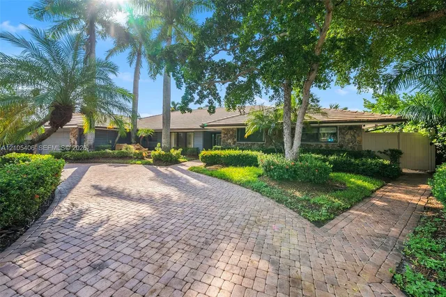 5-bedroom home at 407 Sunset Drive, Hallandale Beach