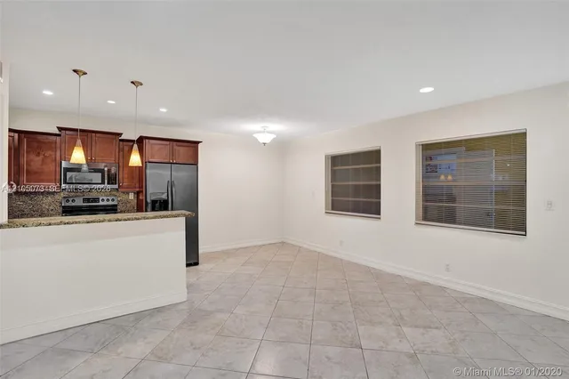 2-bedroom rental at 4050 NE 12th Terrace #35-2, Oakland Park