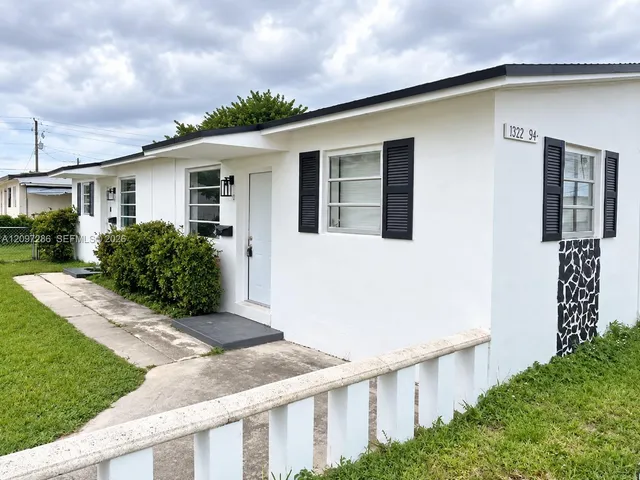 2-bedroom rental at 11132 SW 5th Street #11132, Sweetwater