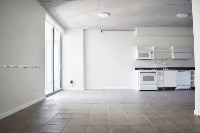1-bedroom rental at 690 SW 1st Court #2325, Miami