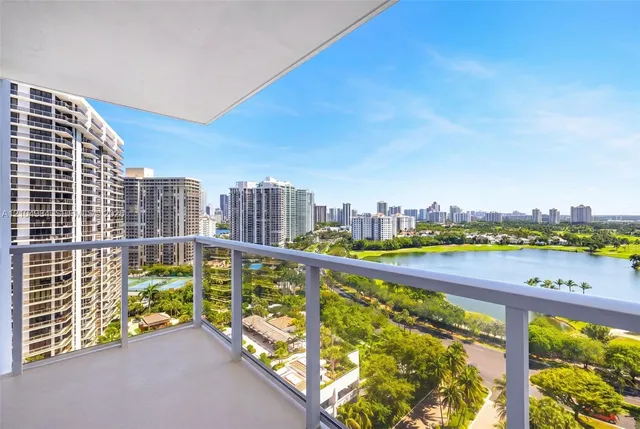 2-bedroom rental at 3731 N Country Club Drive #2023, Aventura