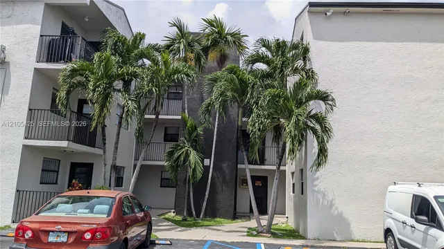 1-bedroom rental at 142 SW 18th Avenue #24, Miami