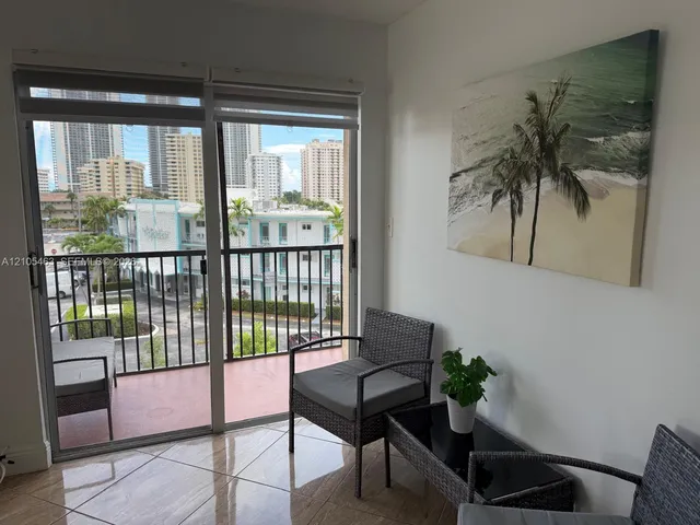 1-bedroom rental at 2420 Diana Drive #407, Hallandale Beach