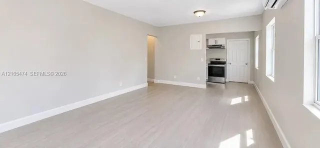 1-bedroom rental at 2707 Lincoln Street #20, Hollywood