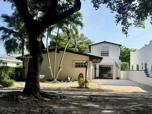 3-bedroom rental at 5804 SW 35th Street, Miami