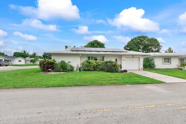 2-bedroom home at 7510 NW 71st Avenue, Tamarac