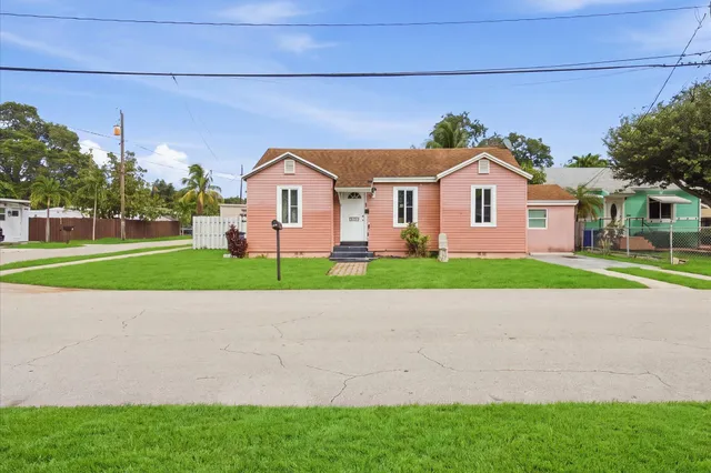 3-bedroom home at 1023 N 25th Avenue, Hollywood