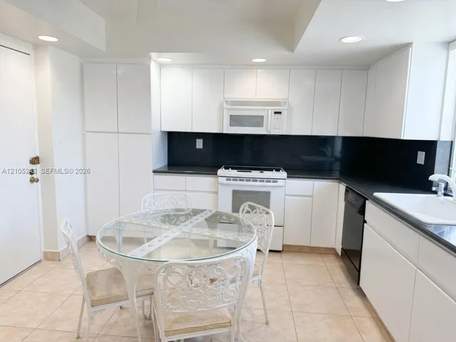 2-bedroom rental at 600 Three Islands Boulevard #1722, Hallandale Beach