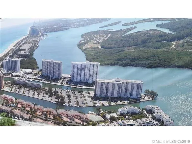 2-bedroom rental at 500 Bayview Drive #1520, Sunny Isles Beach