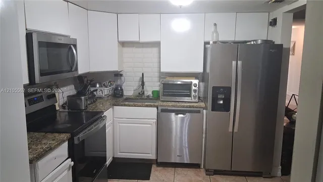 3-bedroom rental at 8401 W Sample Road #47, Coral Springs