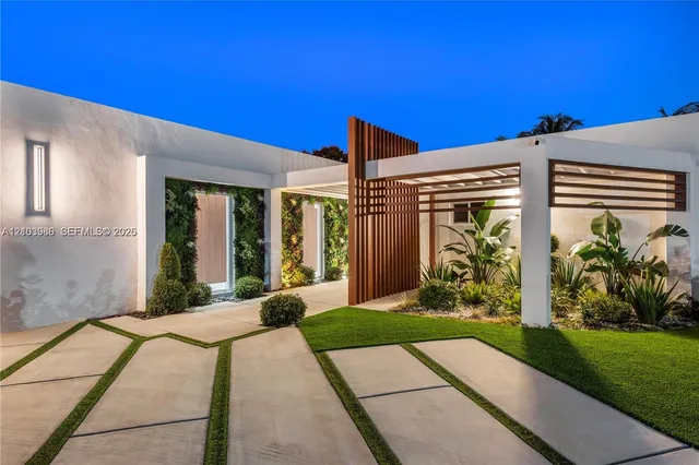 3-bedroom rental at 2406 Nassau Lane, Fort Lauderdale