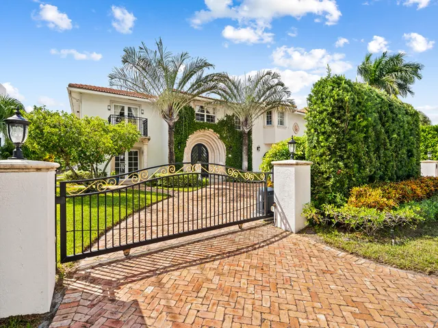 6-bedroom home at 708 SE 7TH Street, Delray Beach