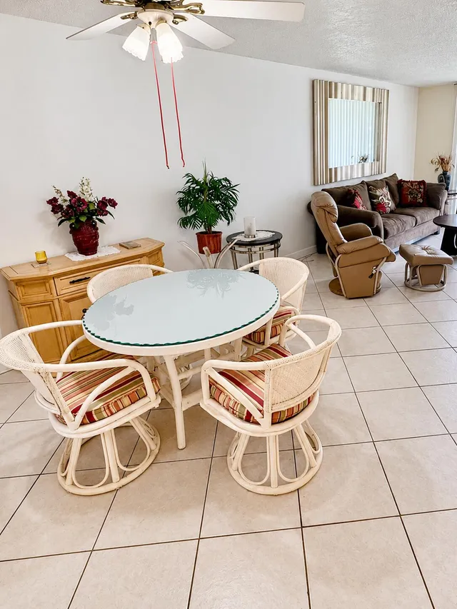 1-bedroom home at 2801 Somerset Drive #106, Lauderdale Lakes