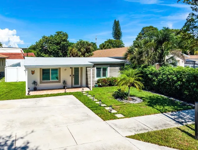 2-bedroom home at 161 NE 15TH Terrace, Boca Raton