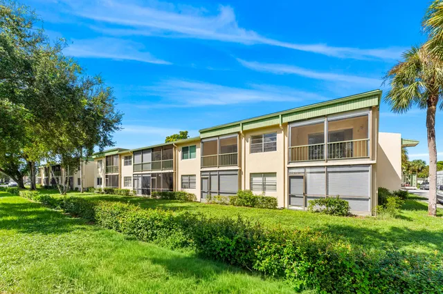 2-bedroom home at 4148 NW 90th Avenue #201, Coral Springs