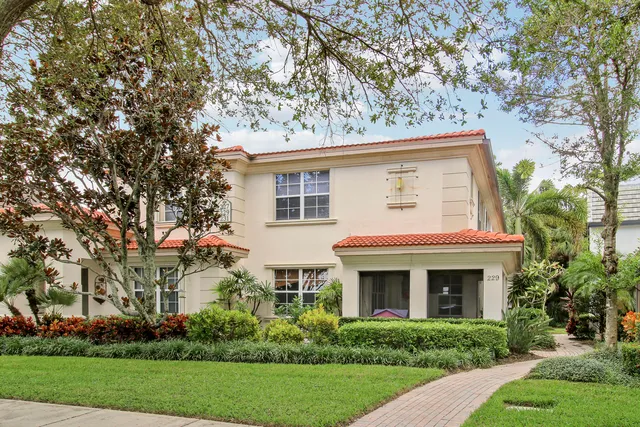 3-bedroom home at 229 EVERGRENE Parkway, Palm Beach Gardens
