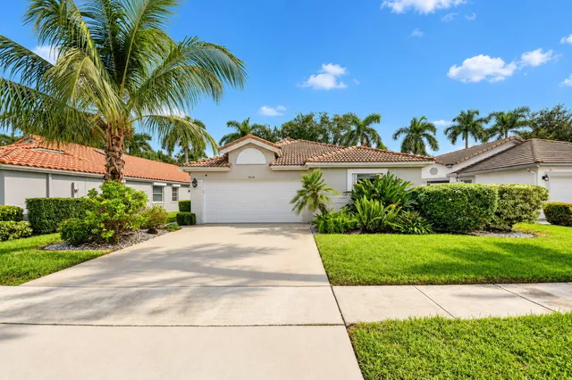 3-bedroom rental at 9638 HARBOUR LAKE Circle, Boynton Beach