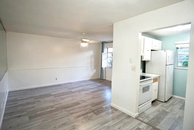 1-bedroom rental at 205 NE 3RD Street #203, Boynton Beach