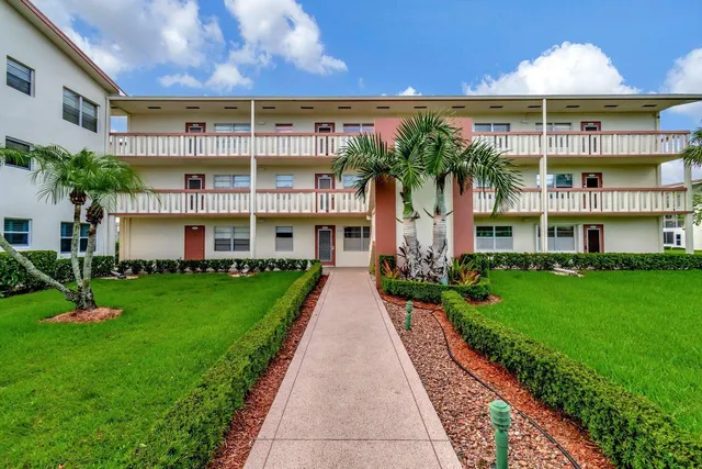 2-bedroom rental at 5 MANSFIELD A #5, Boca Raton