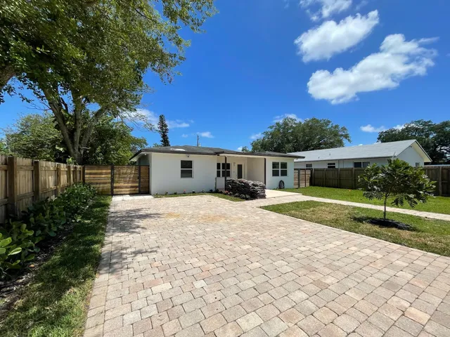 3-bedroom rental at 1564 SW 28th Terrace, Fort Lauderdale