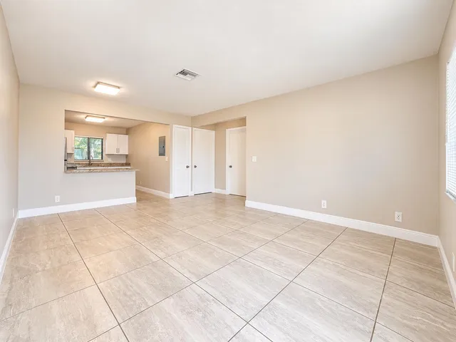 2-bedroom rental at 1515 N Federal Highway #Unit 9, Lake Worth Beach