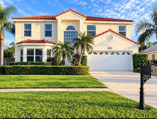 5-bedroom rental at 9707 TAVERNIER Drive, Boca Raton