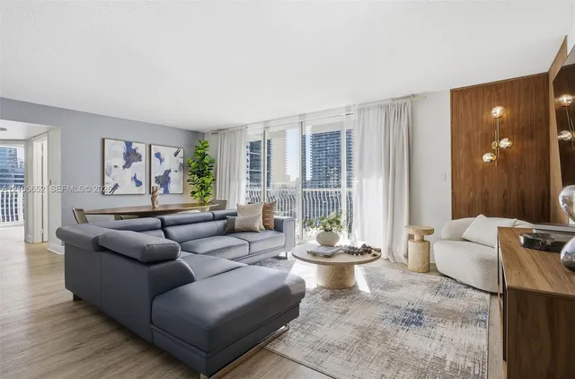 2-bedroom home at 1200 Brickell Bay Drive #1723, Miami