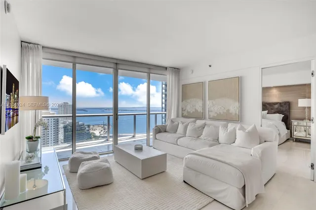 2-bedroom home at 465 Brickell Avenue #2703, Miami