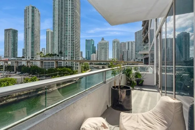 2-bedroom home at 185 SW 7th Street #703, Miami