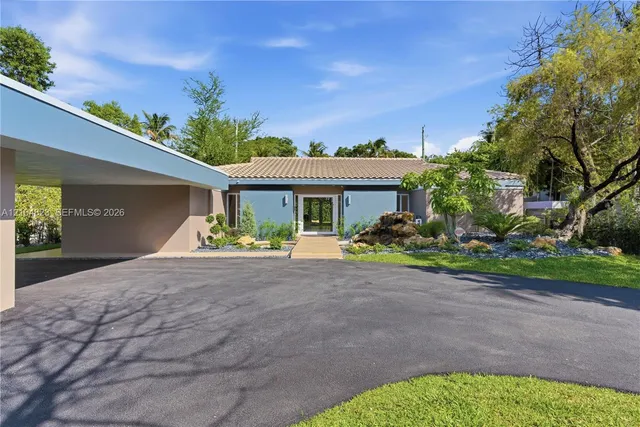5-bedroom home at 291 E Shore Drive E, Miami