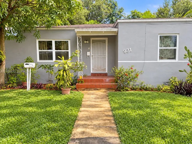 2-bedroom home at 931 NE 130th Street, North Miami
