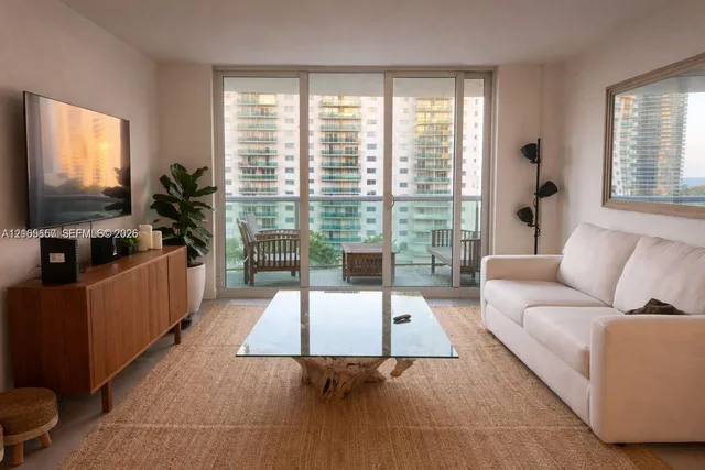 1-bedroom home at 19380 Collins Avenue #808, Sunny Isles Beach