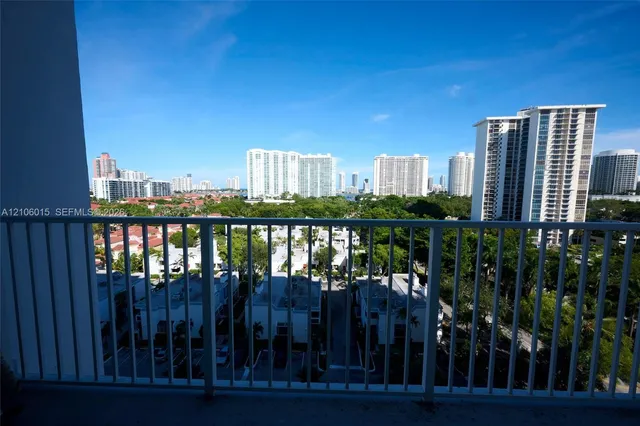 2-bedroom home at 2851 NE 183rd Street #1109E, Aventura