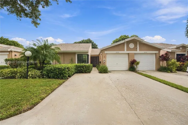 2-bedroom home at 8306 Springlake Drive #8306, Boca Raton