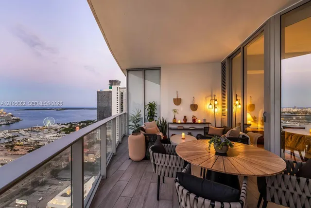 2-bedroom home at 851 NE 1st Avenue #3403, Miami