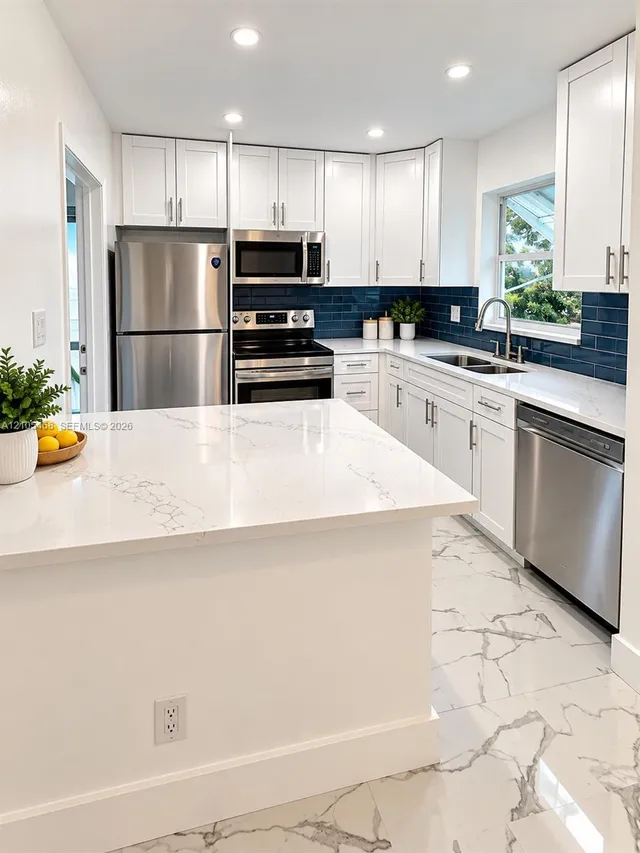 2-bedroom home at 5300 Washington Street #I201, Hollywood