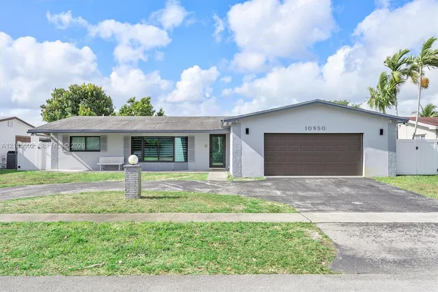 4-bedroom rental at 10950 NW 16th Court, Pembroke Pines