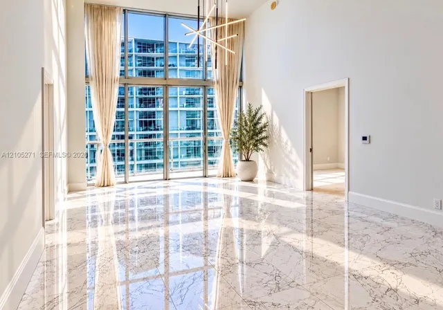 2-bedroom rental at 475 Brickell Avenue #2209, Miami
