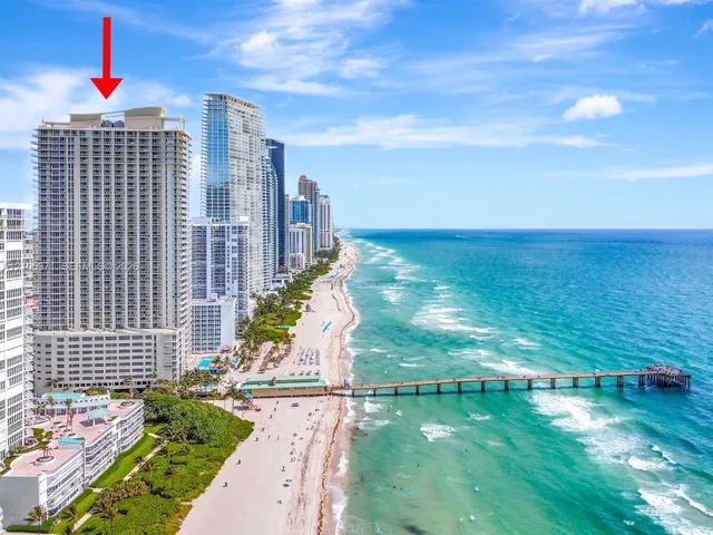 2-bedroom rental at 16699 Collins Avenue #1104, Sunny Isles Beach
