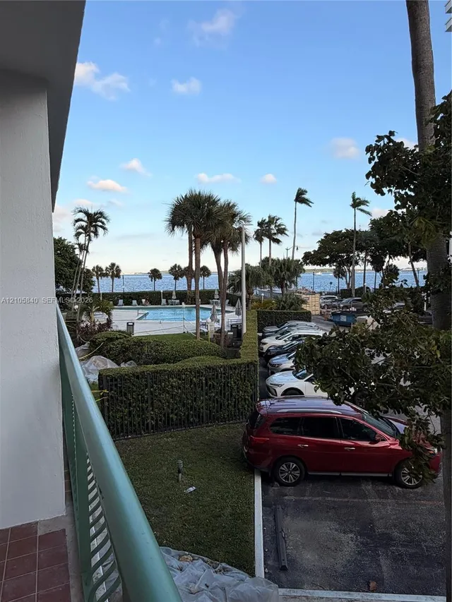 1-bedroom rental at 1408 Brickell Bay Drive #204, Miami