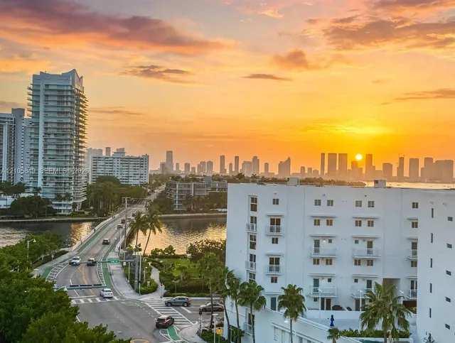 2-bedroom rental at 1688 West Avenue #903, Miami Beach