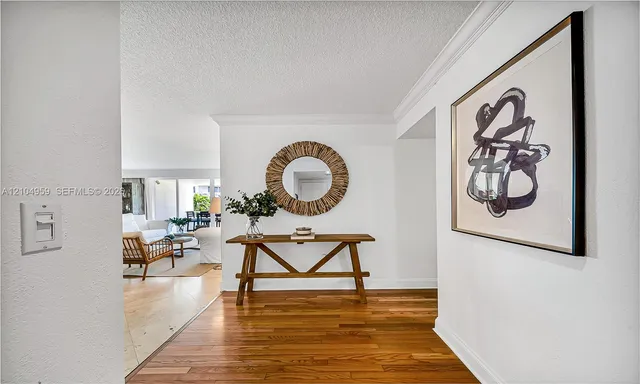 3-bedroom rental at 199 Ocean Lane Drive #305, Key Biscayne