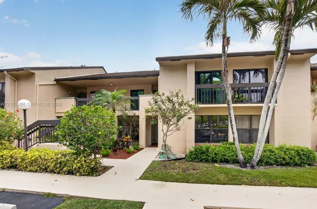 2-bedroom rental at 5021 Oak Hill Lane #114, Delray Beach