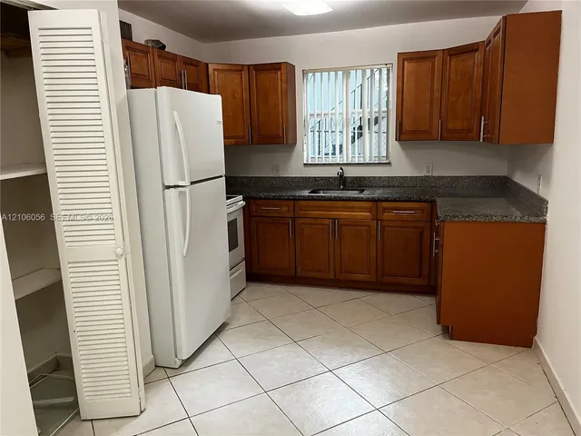 2-bedroom rental at 181 NW 47th Avenue #6, Miami