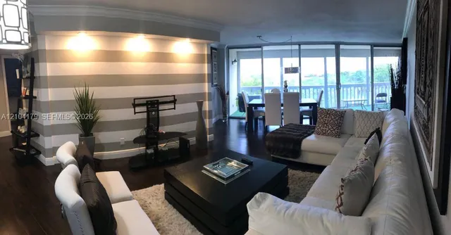 2-bedroom rental at 6901 Environ Boulevard #5F, Lauderhill