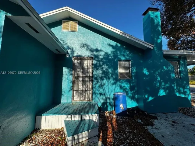 1-bedroom rental at 1121 NW 40th Street #2, Miami