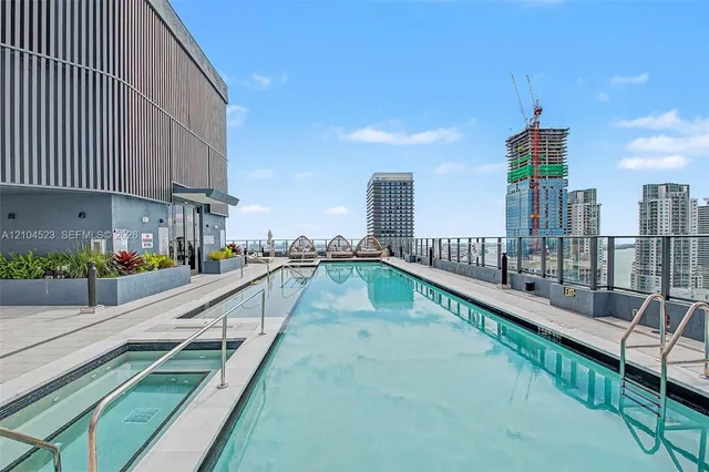 2-bedroom rental at 121 NE 5th Street #1701, Miami